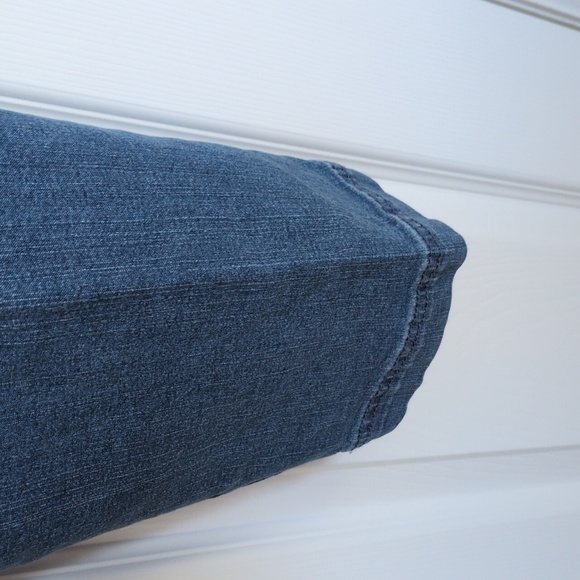 Croft & Barrow Pull On Jeans - 16W - Picture 6 of 7